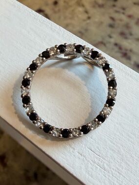 Sterling Silver 925 Black & Clear Stone Circle Pendant